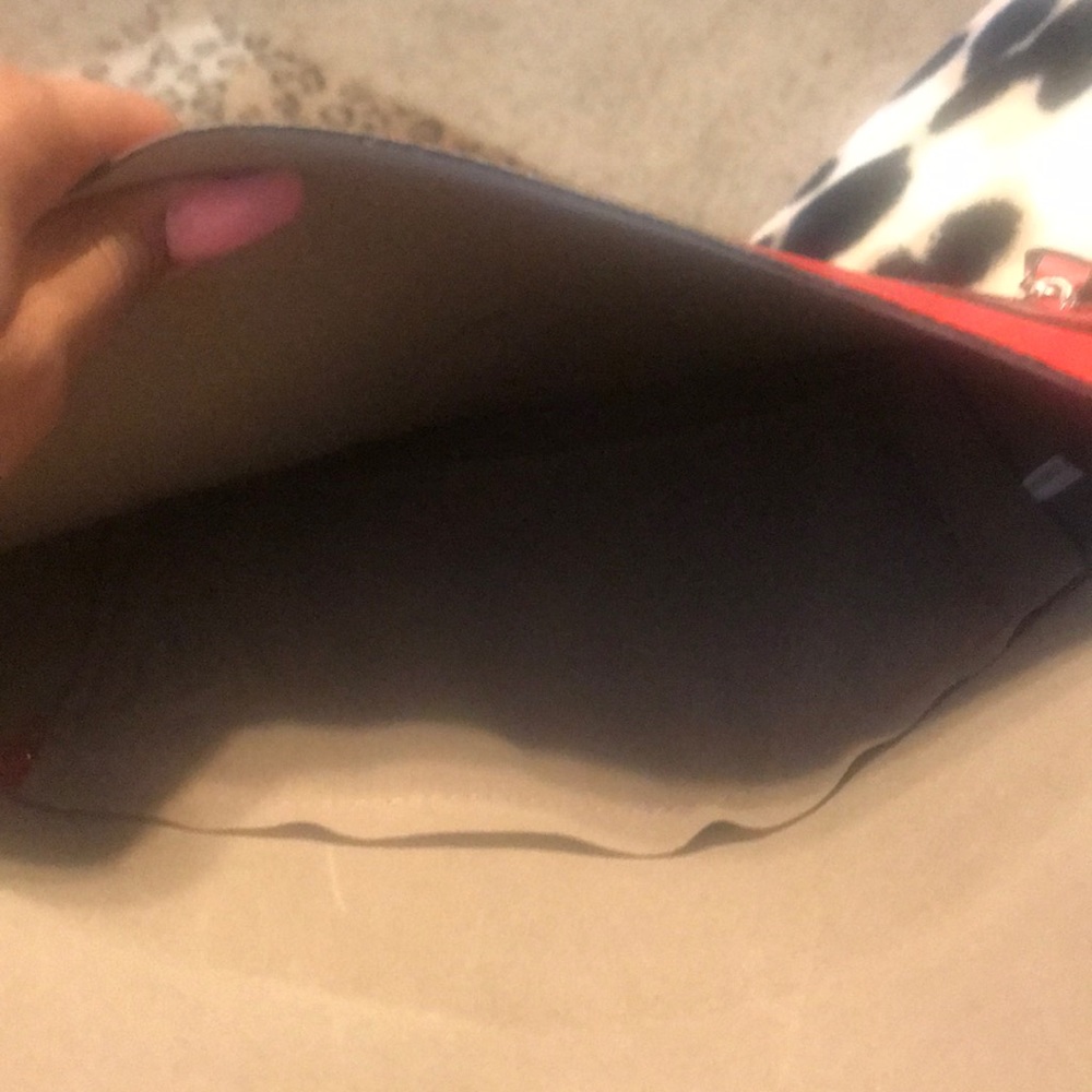Red clutch - Picture 3 of 4